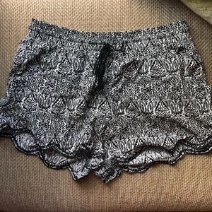 Patterned shorts